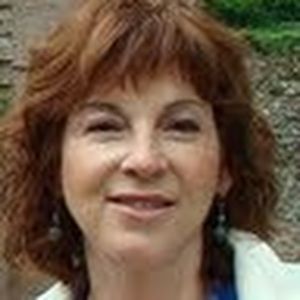 Meet your Posher, Lilly desimone